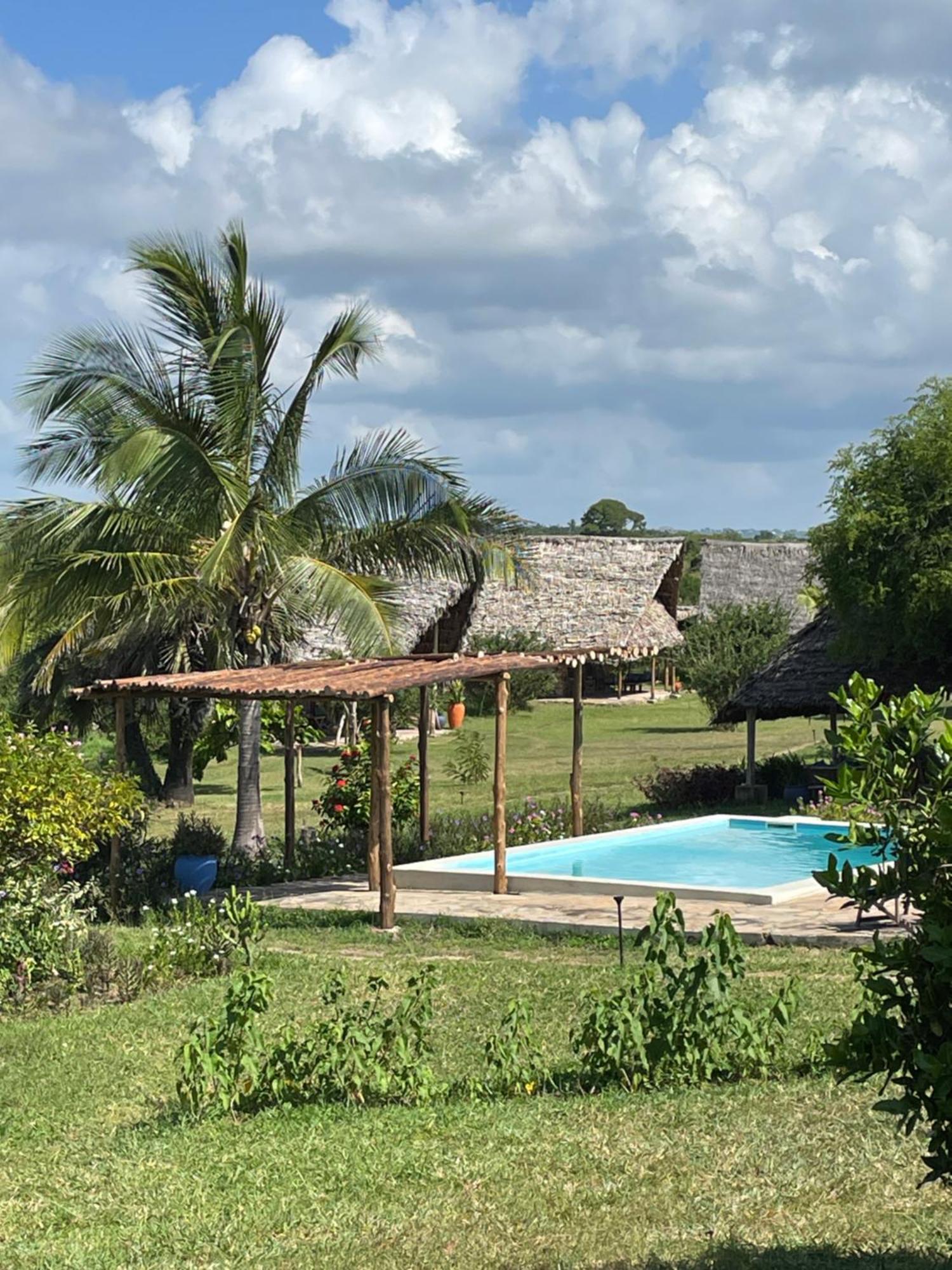 Pangani Cliffs Lodge Exterior photo